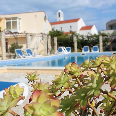 Spacious Bedroom For Two With Pool View - Pansion Hajduk Korčula Exteriör bild