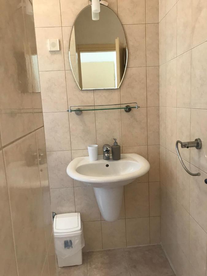 Spacious Bedroom For Two With Pool View - Pansion Hajduk Korčula Exteriör bild