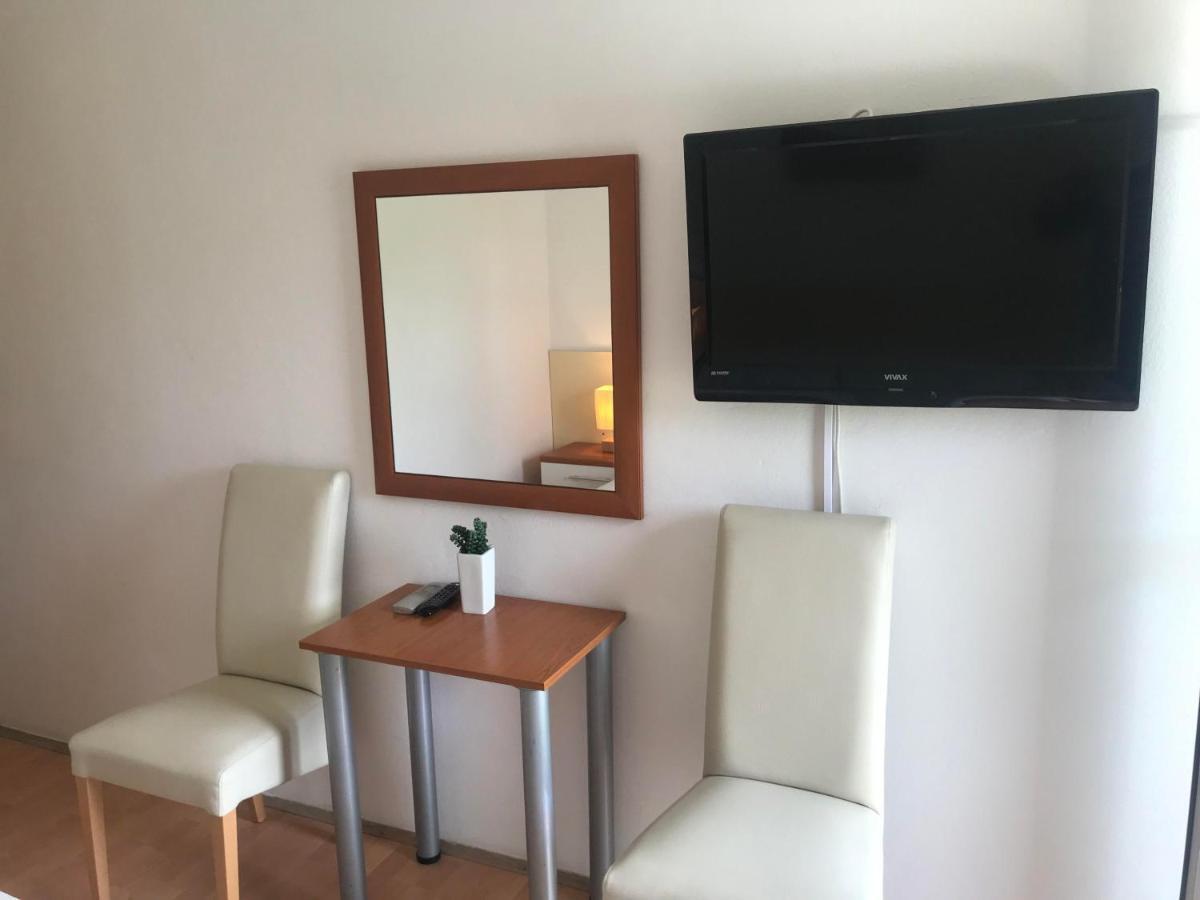 Spacious Bedroom For Two With Pool View - Pansion Hajduk Korčula Exteriör bild